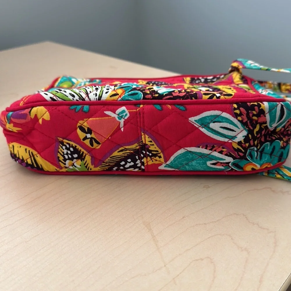 Vera Bradley shoulder bag in Rumba pattern